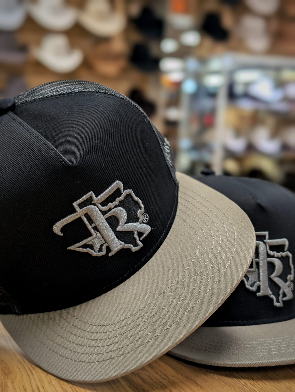 TEXAS RANCH THE PUMPKIN TRUCKER HAT BLACK