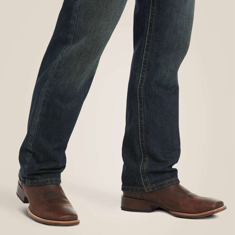 ARIAT MEN JEAN M2 TRADITIONAL RELAXED BOOT CUT DUSTY ROSD 10011746 Laherradurawwnc.com