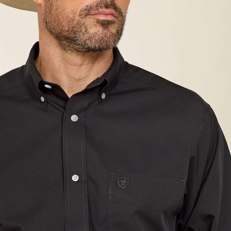 ARIAT MENS WF SOLID CLSSC LS BLACK SHIRT 10020328 Laherradurawwnc.com