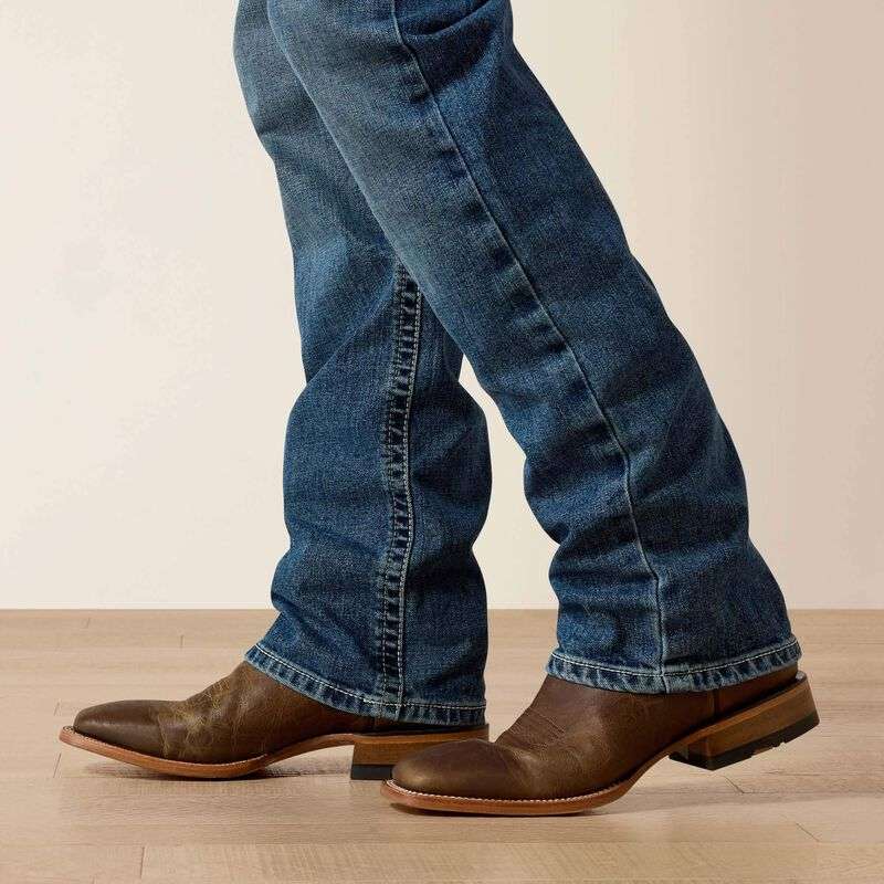 ARIAT MEN JEAN M2 TRADITIONAL RELAXED BOOT CUTE FARGO 10026664 Laherradurawwnc.com