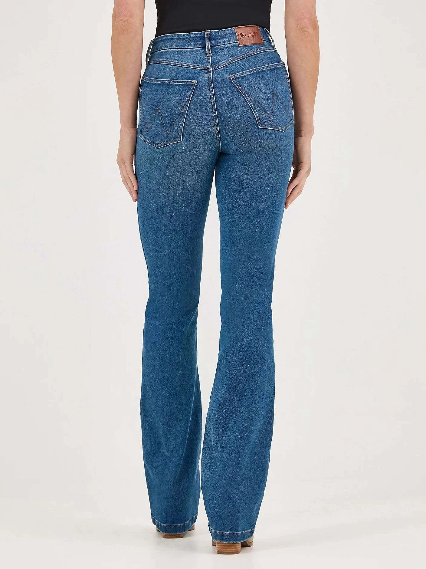 WRANGLER BESPOKE BOOTCUT WOMEN JEANS 112371947 Laherradurawwnc.com