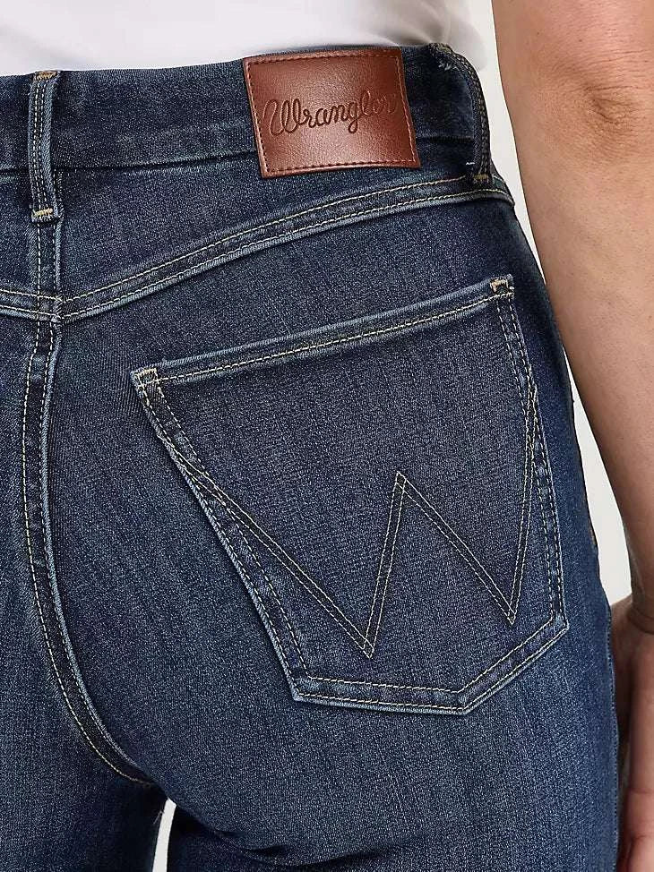 WOMEN'S WRANGLER BESPOKE ALEXANDRA HIGH RISE TROUSER JEAN
- 112367600 Laherradurawwnc.com