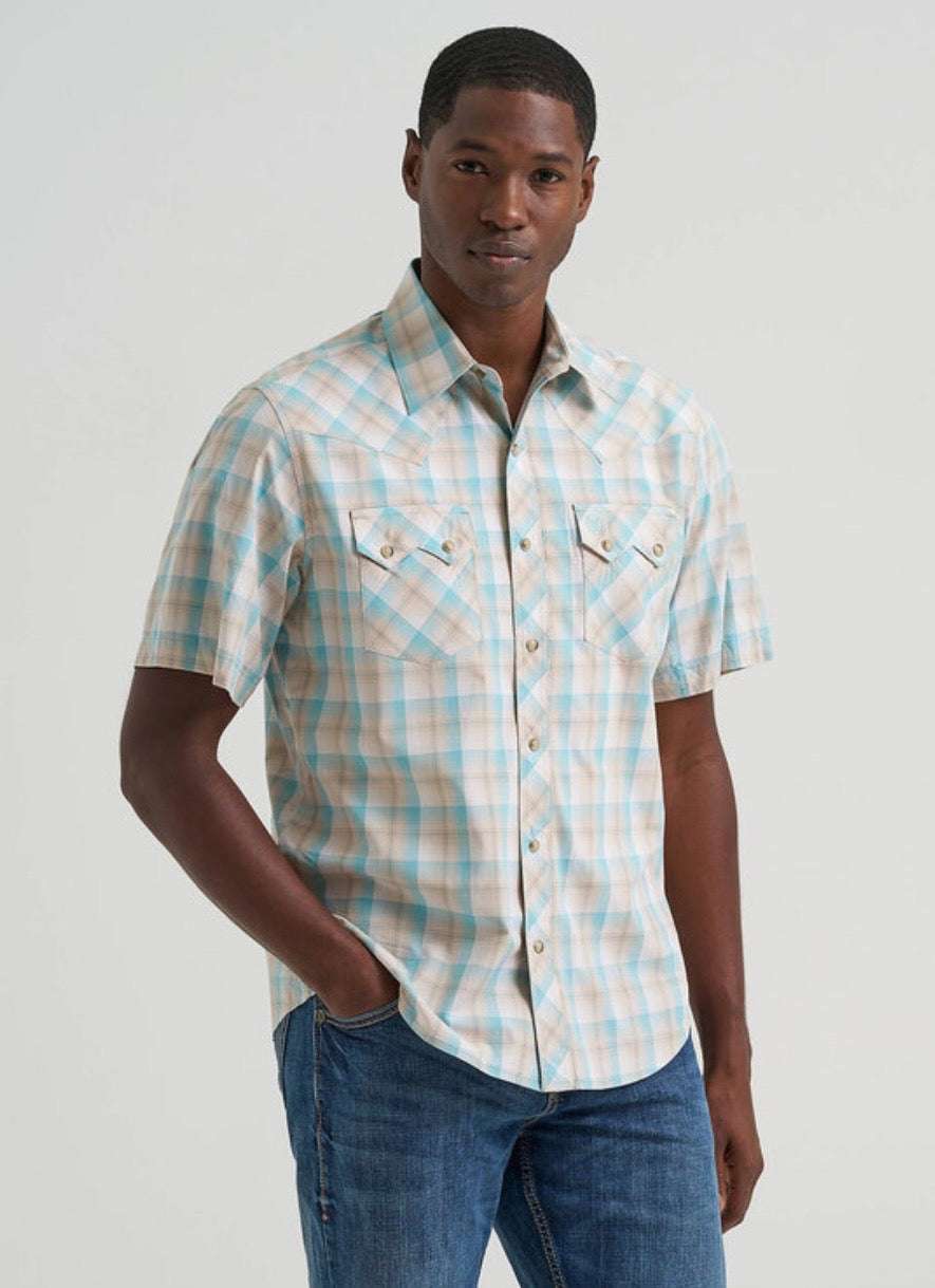 Wrangler Men’s Retro Short Sleeve Shirt Modern Fit - 112378930 Laherradurawwnc.com