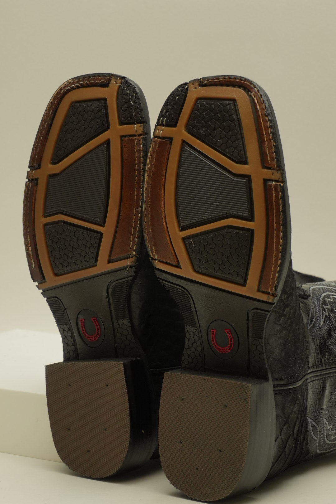 LA HERRADURA MENS DANIEL PITON JUMBO NOBUCK NEGRO BARZA SQUARE TOE BOOT