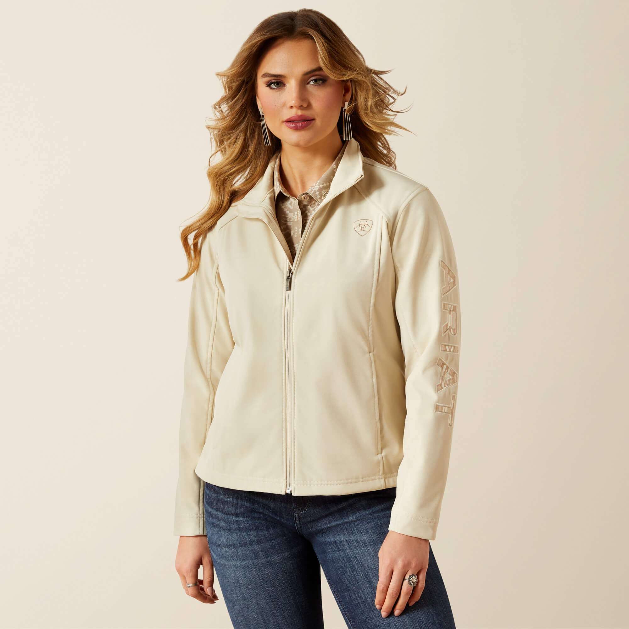 ARIAT WOMENS LOGO SOFTSHELL DYSTER GREY DUNE JAKET 10062306 Laherradurawwnc.com