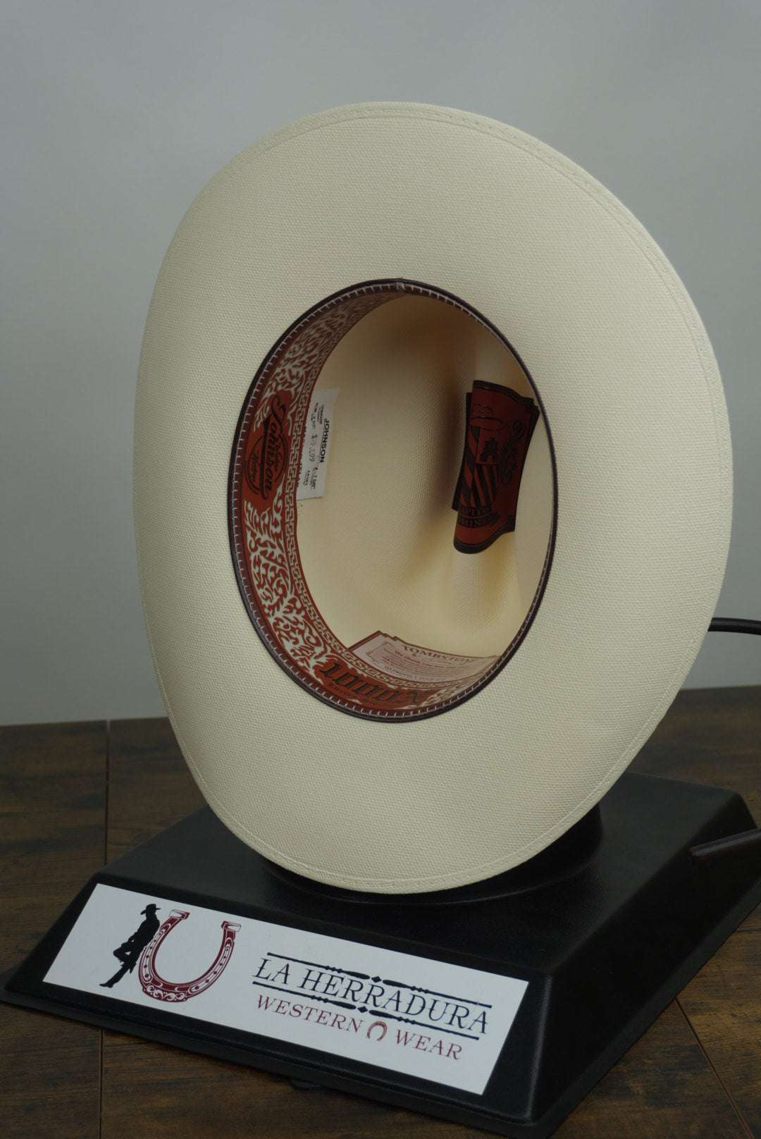 SOMBRERO TOMBSTONE 1000X JOHNSON Laherradurawwnc.com