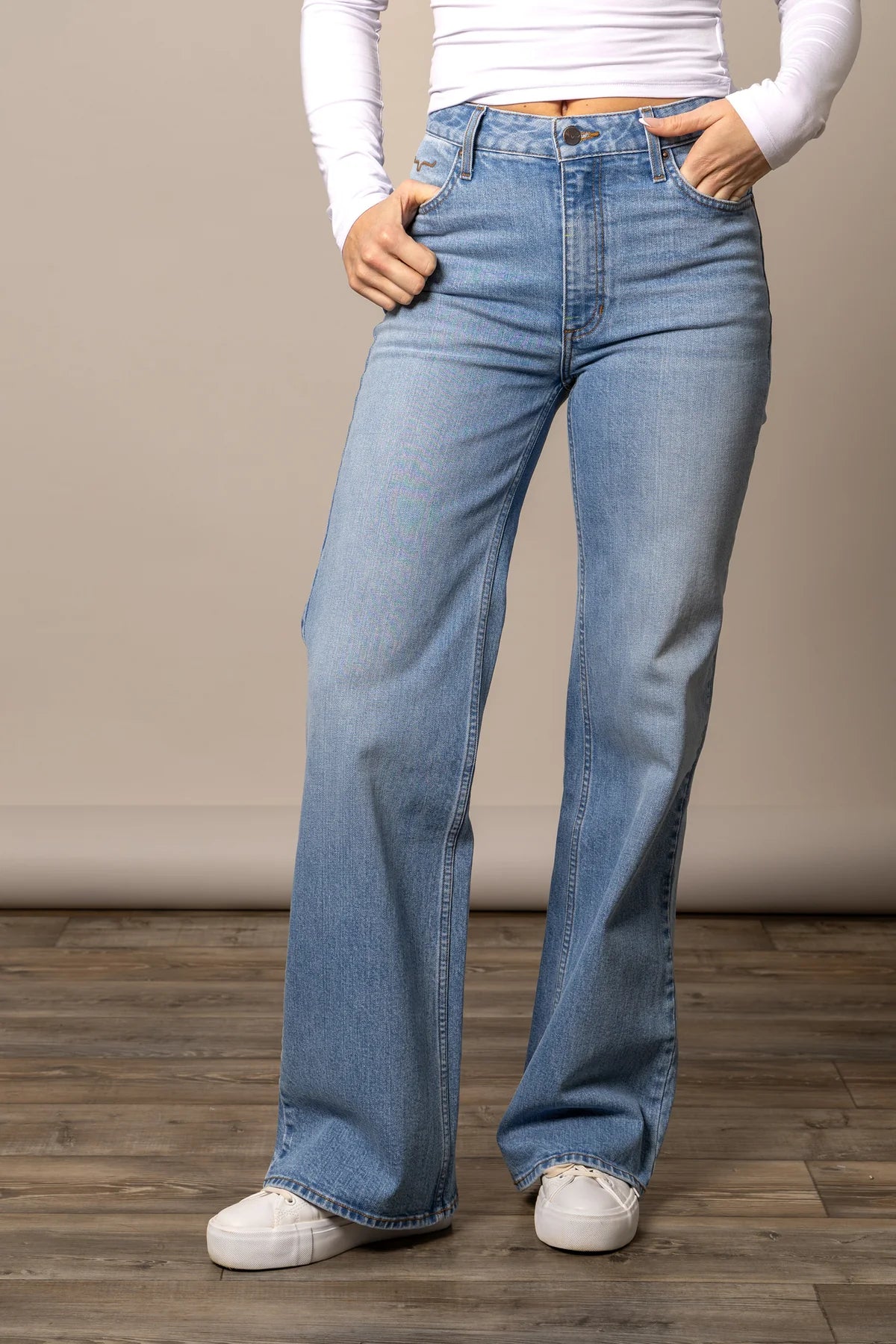 Pantalones vaqueros Zoey de lavado claro de Kimes Ranch
