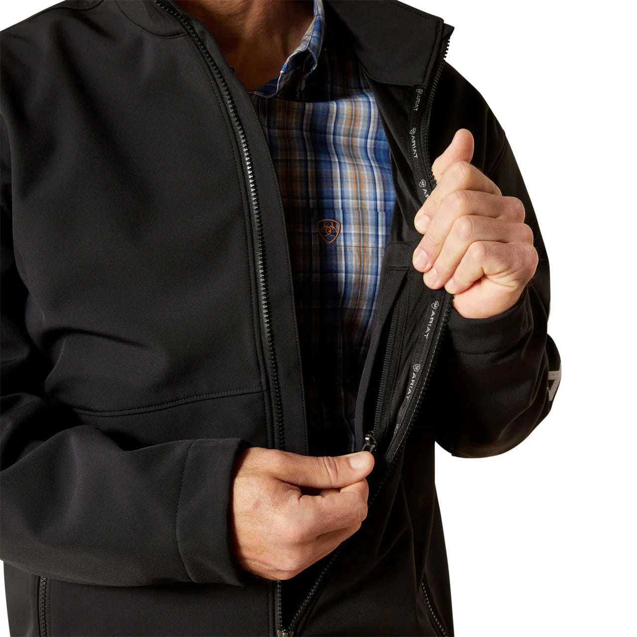 ARIAT MENS BLACK QUILTED LOGO SOFTSHELL JACKET 10062578 Laherradurawwnc.com