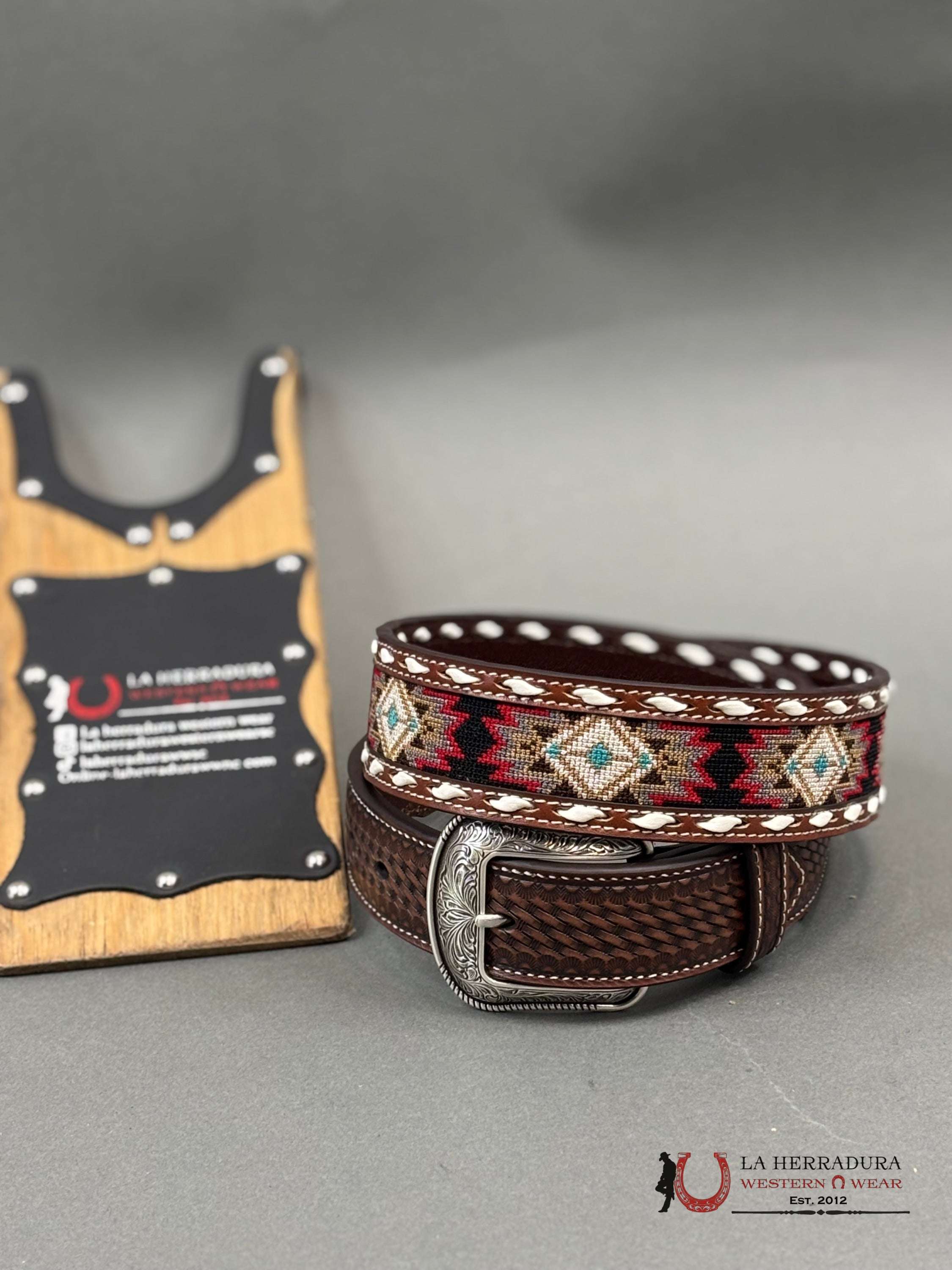 3D Belt Company Cinturón Aztec Stitched Red Balck White Detail Cinturones Hombres