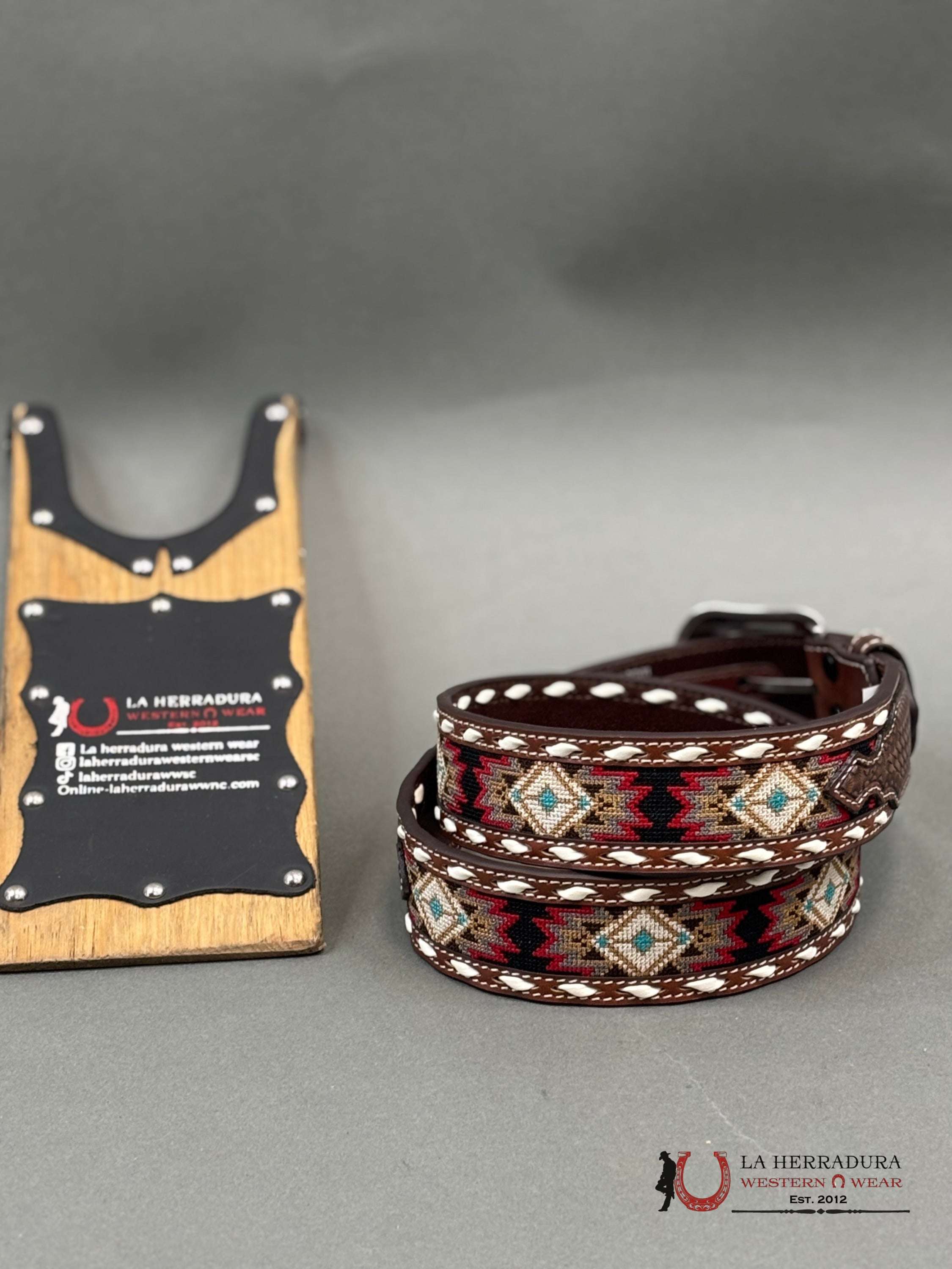 3D Belt Company Cinturón Aztec Stitched Red Balck White Detail Cinturones Hombres