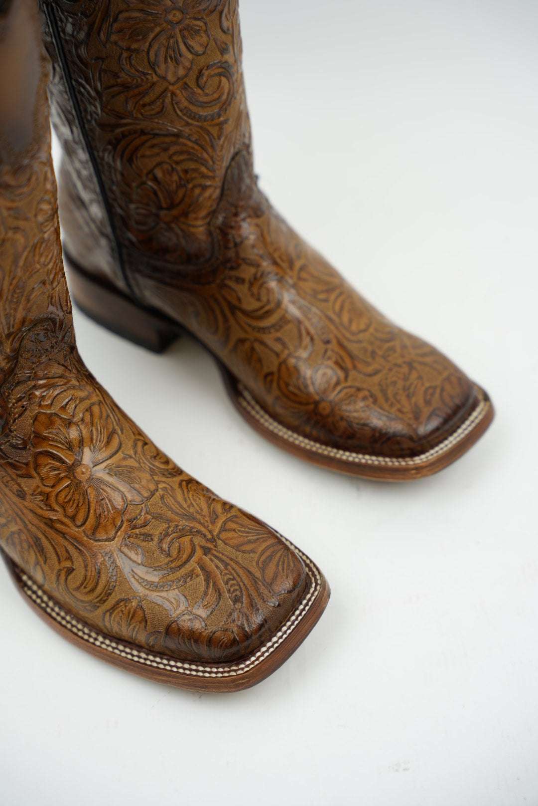 LA HERRADURA WOMEN MILA CINCELADO MIEL SQ TOE Laherradurawwnc.com