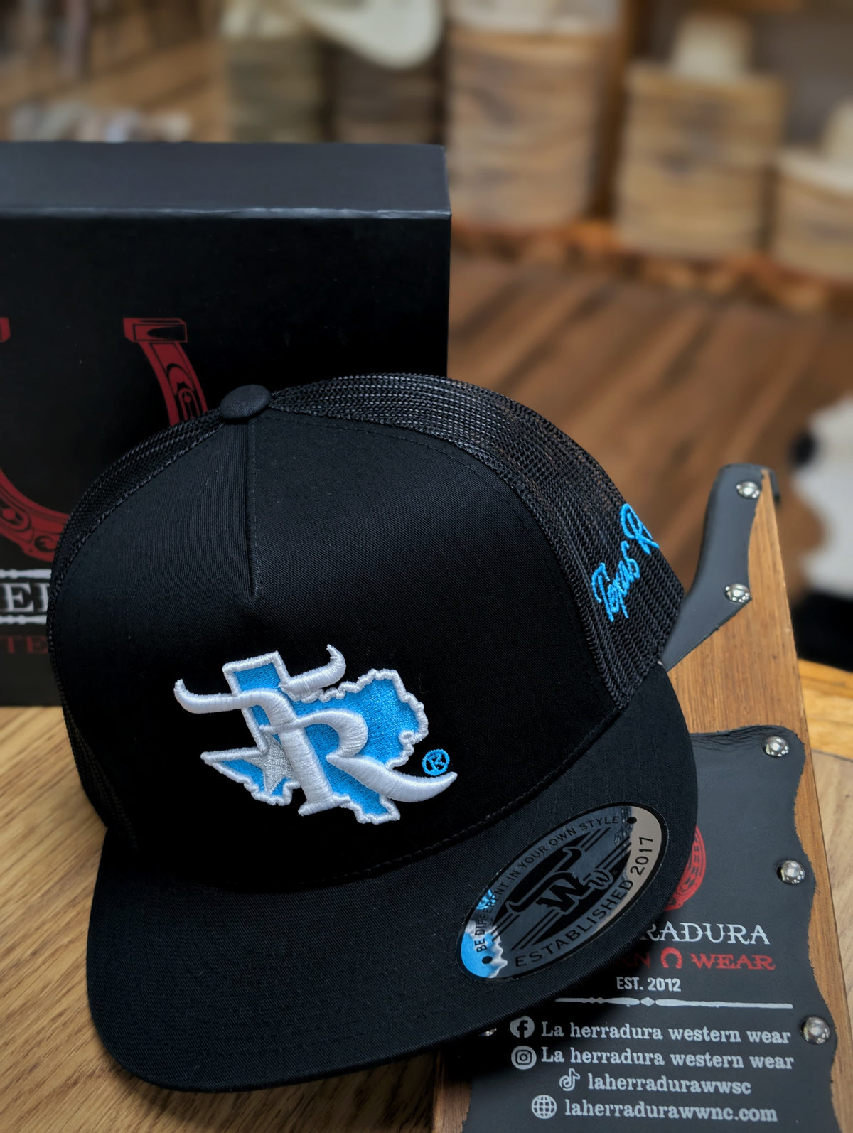 TEXAS RANCH CAP BLACK BLUE/WHITE LOGO