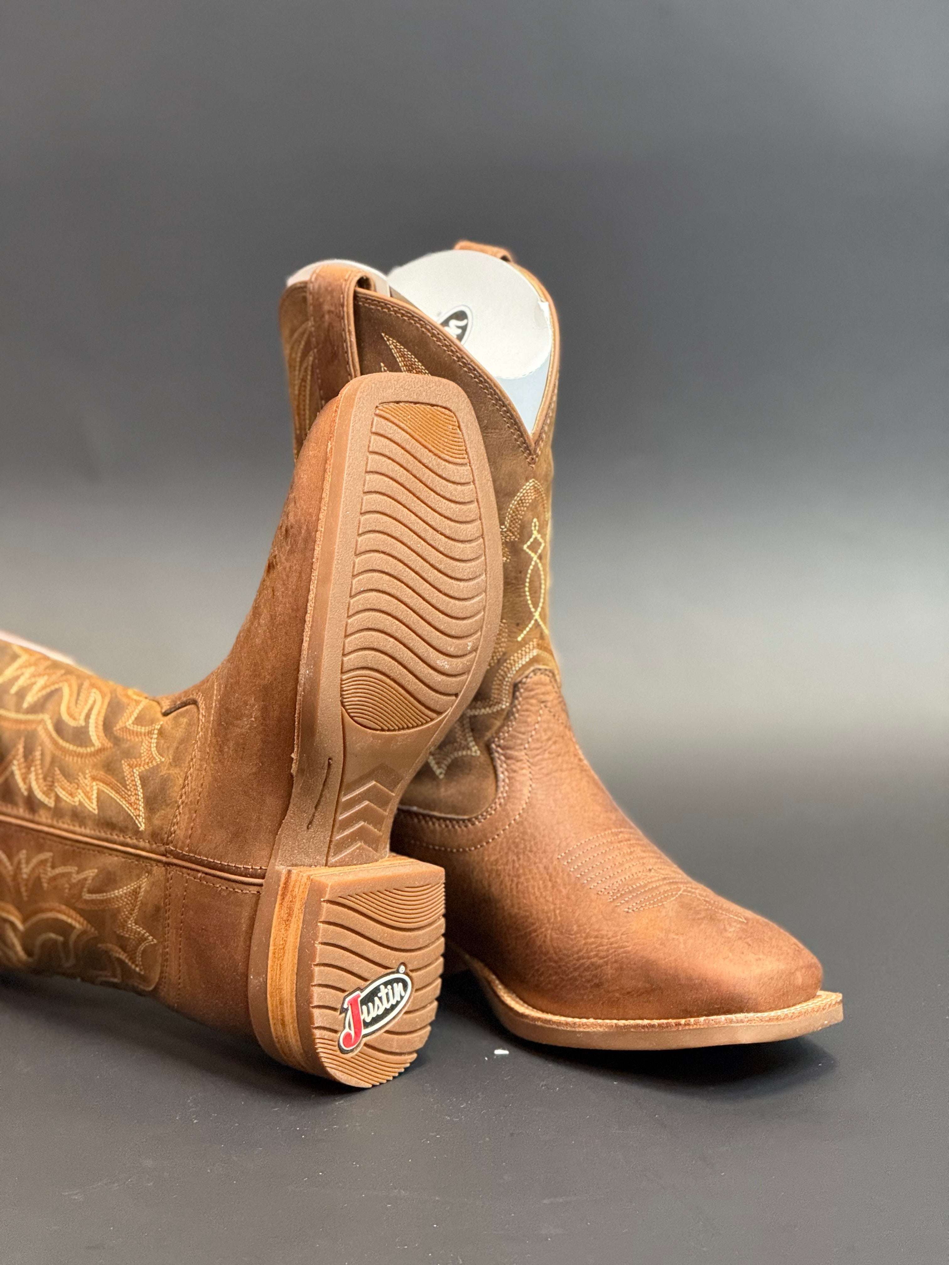 JUSTIN RUSTLE CHESTNUT BROWN COWHIDE #OL7331 Laherradurawwnc.com