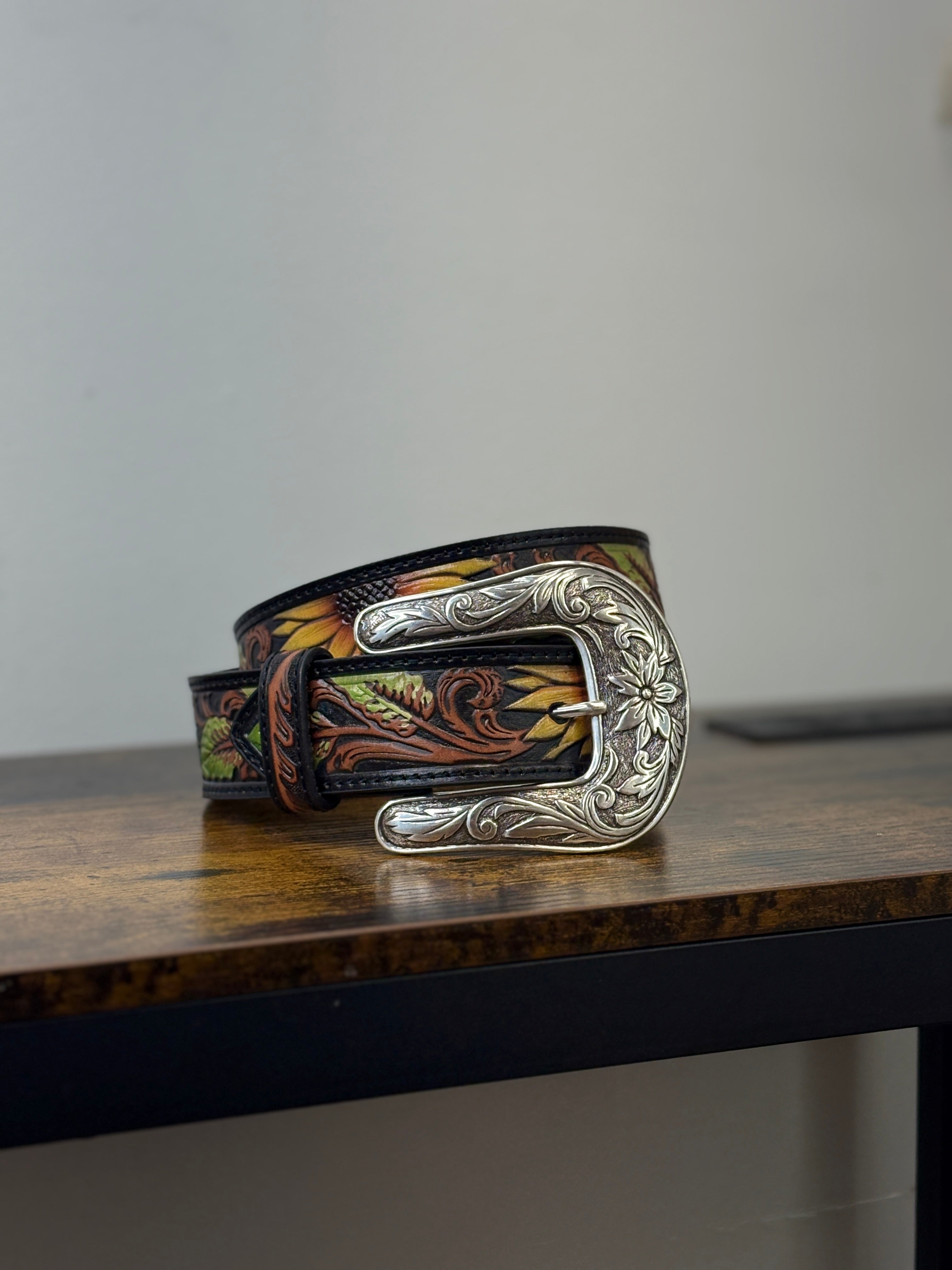 NOCONA WOMENS BELT SUNFLOWER DESIGN- N320002301 Laherradurawwnc.com