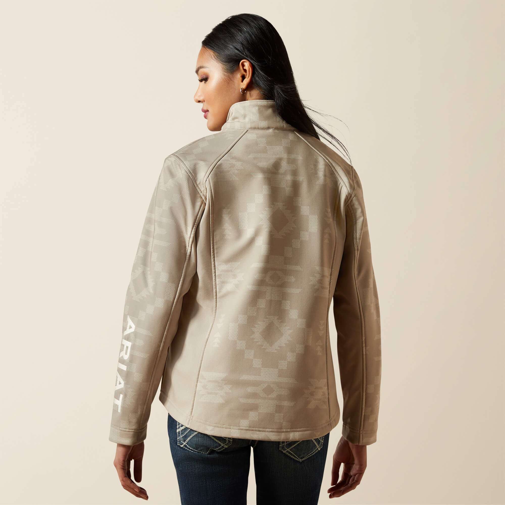 ARIAT WOMENS LOGO SOFTSHELL PRINT SOUTHWEST CROSS STITCH JAKET 10062212 Laherradurawwnc.com