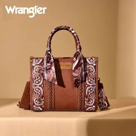 BOLSO TOTE PARA MUJER WRANGLER CON PAÑUELA ESTAMPADO PAISLEY TRENZADA - ROJO WG331-8120SBR