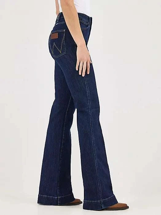 WOMEN'S WRANGLER RETRO HIGH RISE TROUSER 112371909 Laherradurawwnc.com
