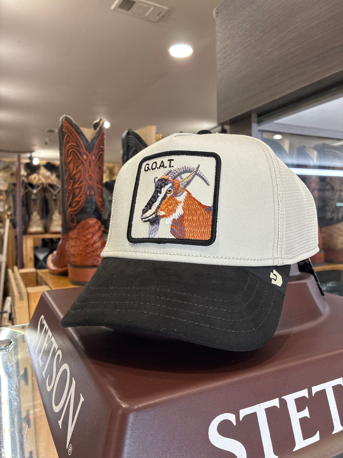 GOORIN CAP - GOAT TRUCKER GREY/BLACK
