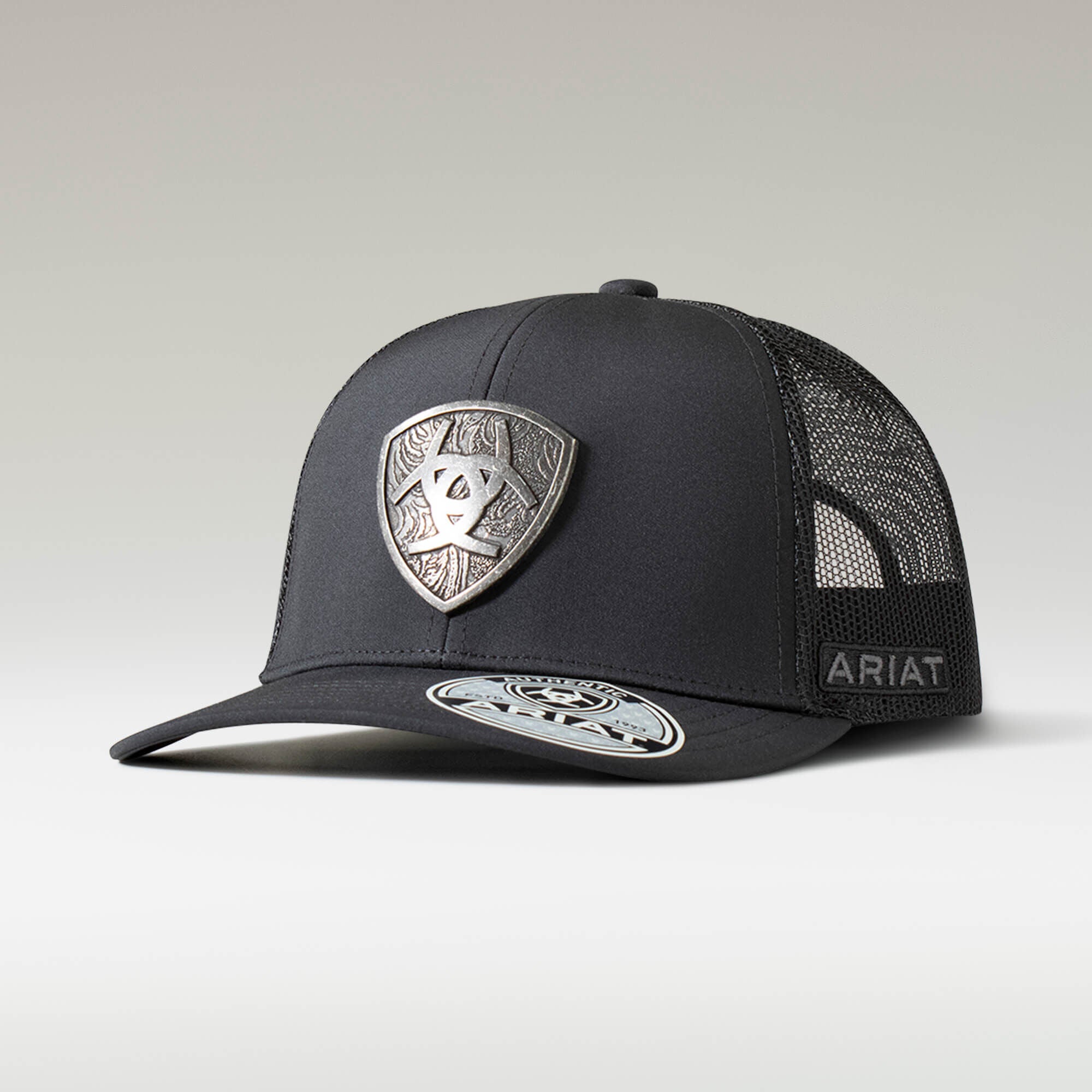 MENS METAL ARIAT SHIELD BLK CAP