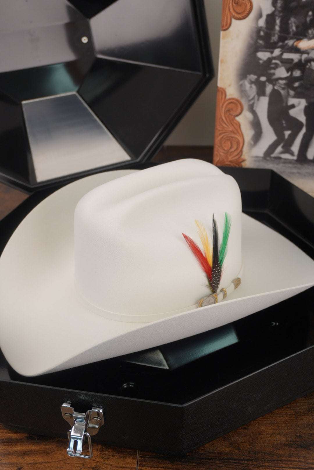 LARRY MAHAN´S 100X WHITE INDEPENDENCIA Laherradurawwnc.com