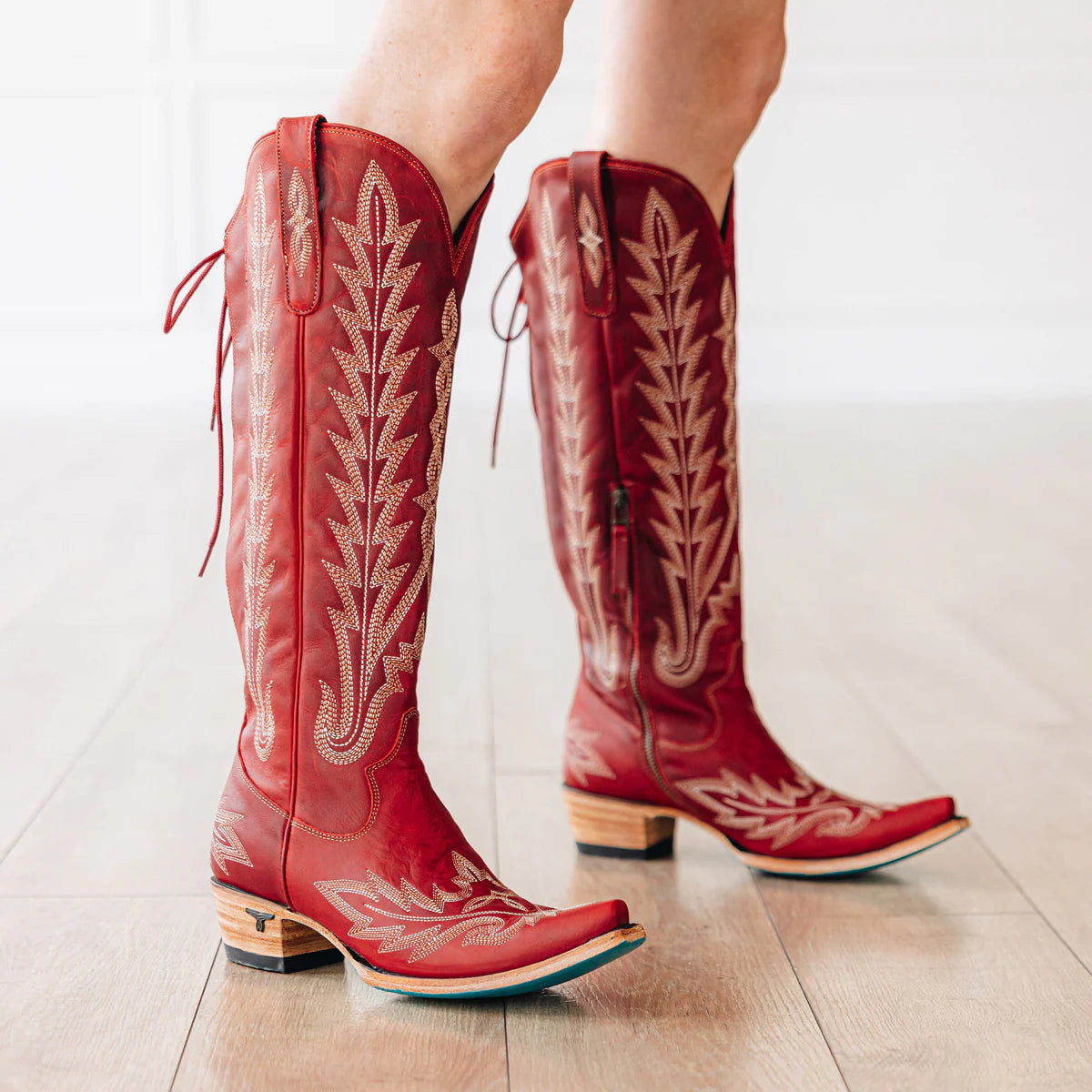 LANE WOMEN LEXINGTON KNEE HIGH SMOLDERING RUBY SNIP TOE BOOT LB0562E