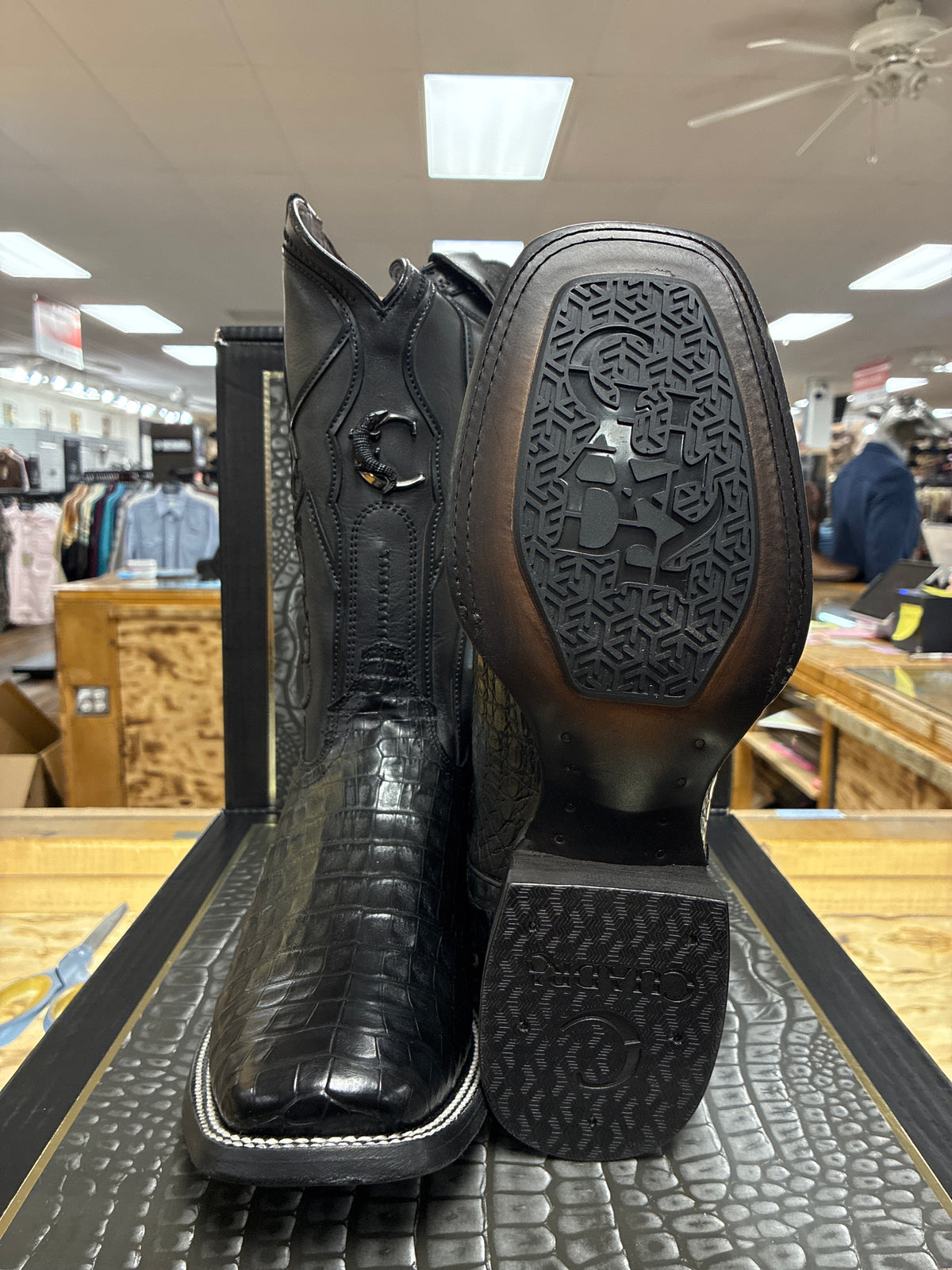 CUADRA BOOTS FUSCUS LOMO BELLY PLUNGE NEGRO CC421