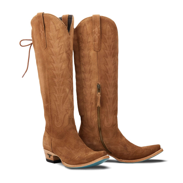 BOTAS ALTAS DE ANTE COLOR TOFFEE CON PUNTA PUNTIAGUDA LEXINGTON DE LANE PARA MUJER LB0562A
