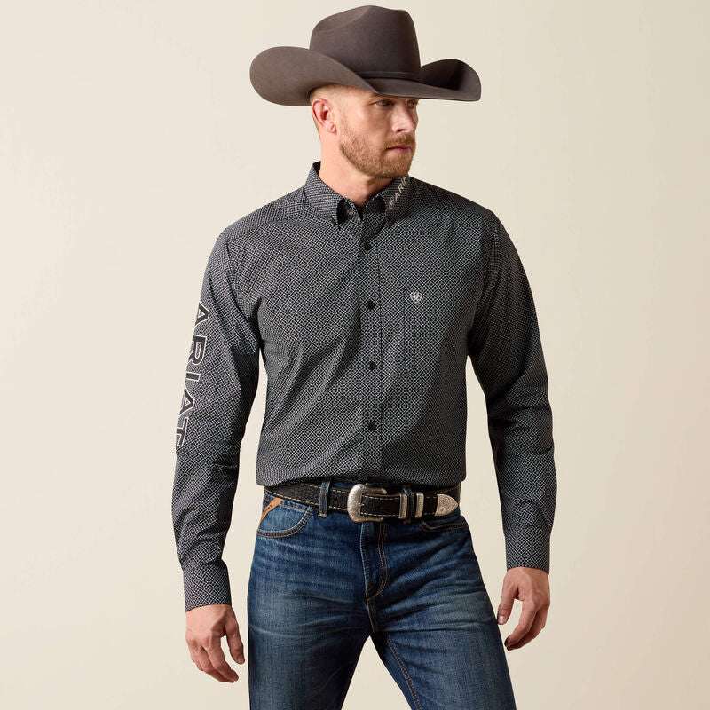 ARIAT MENS TEAM DANIEL FTD LS SHRT BLACK MEDALLION PRINT/BLACK 10073630 Laherradurawwnc.com