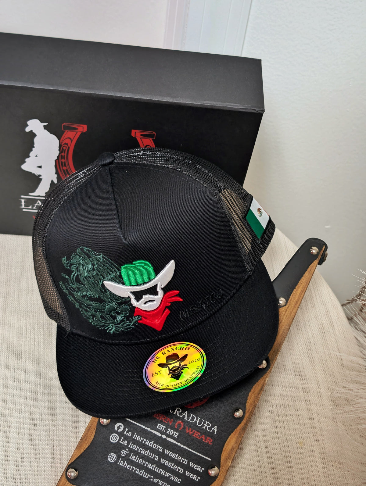 DE RANCHO HATS SNAPBACK BLACK MEXICO LOGO