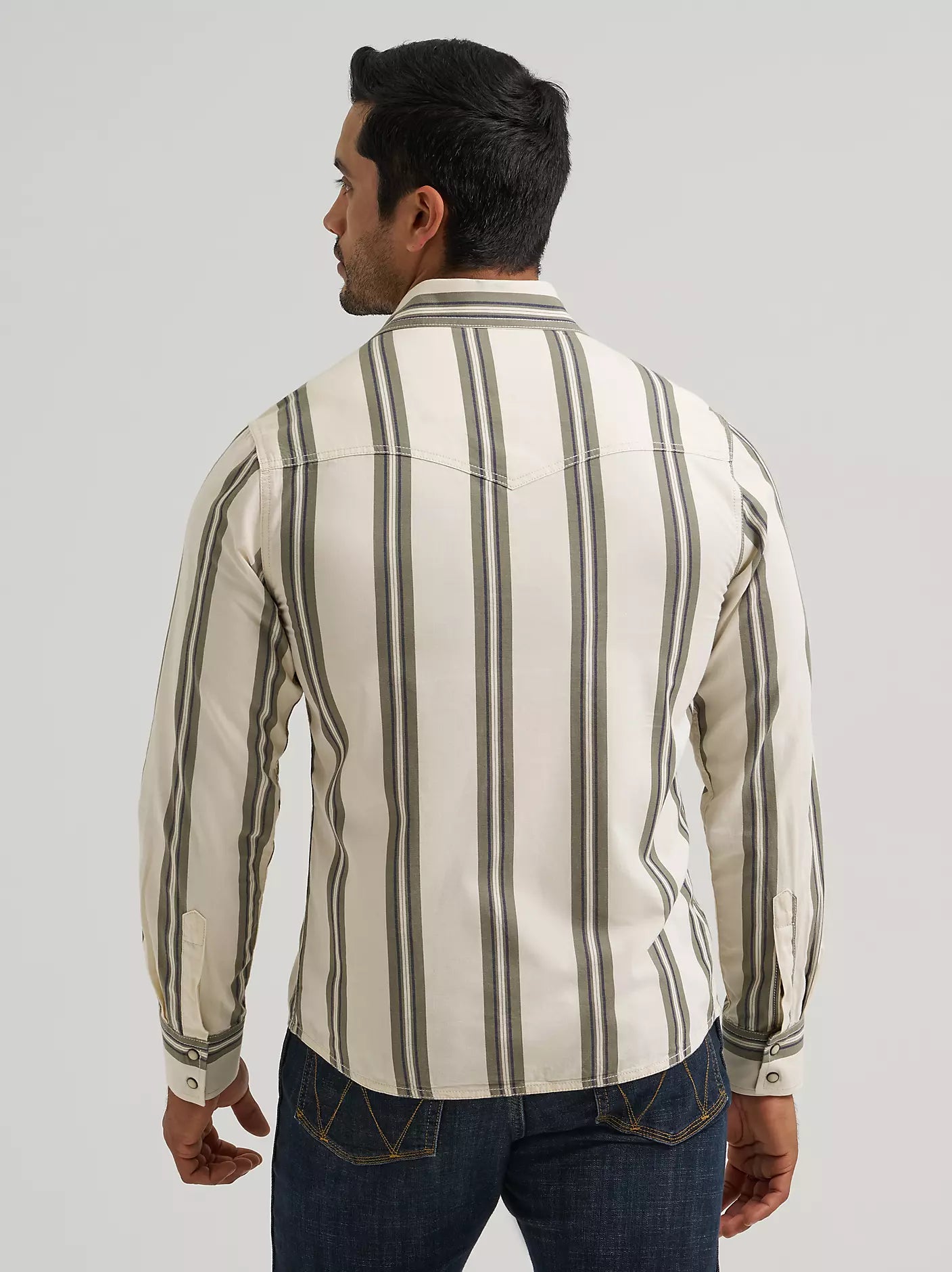 WRANGLER MENS STRIPED LONG SLEEVED SHIRT WITH POCKETS AND CLASP BUTTONS 112381538