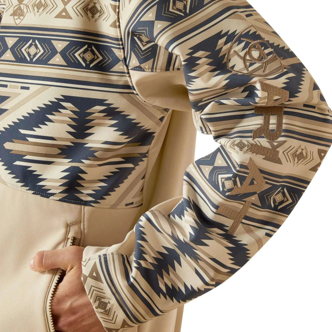 ARIAT MENS LOGO WHITE PEPPER SOUTHWEST SOFTSHELL JACKET 10062581 Laherradurawwnc.com