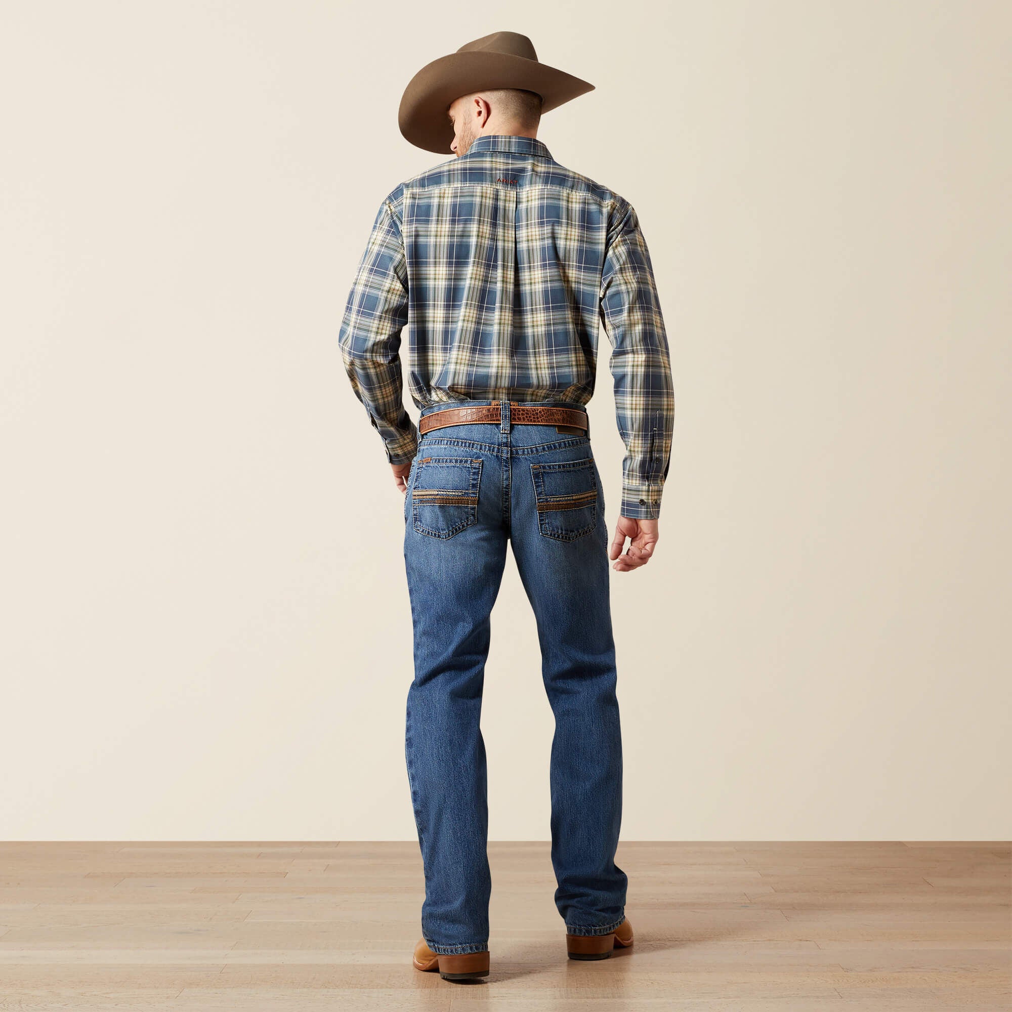 MENS M4 ARIAT RELAXED BOOT CUT JEANS ROGERS 10065929