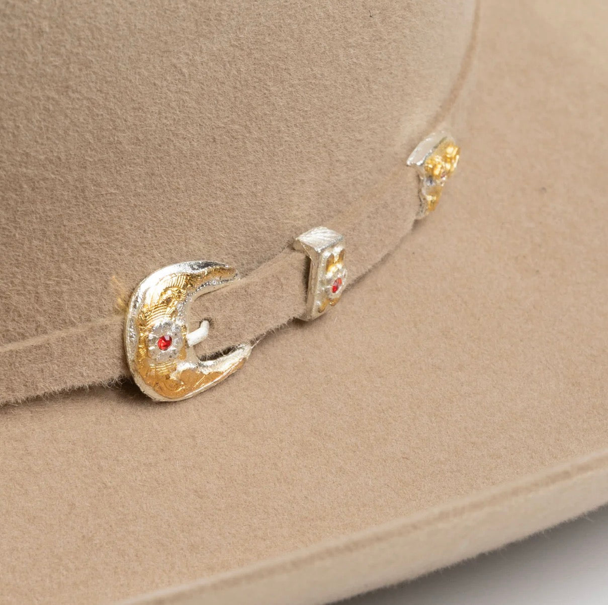 LARRY MAHAN´S 6X REAL FAWN