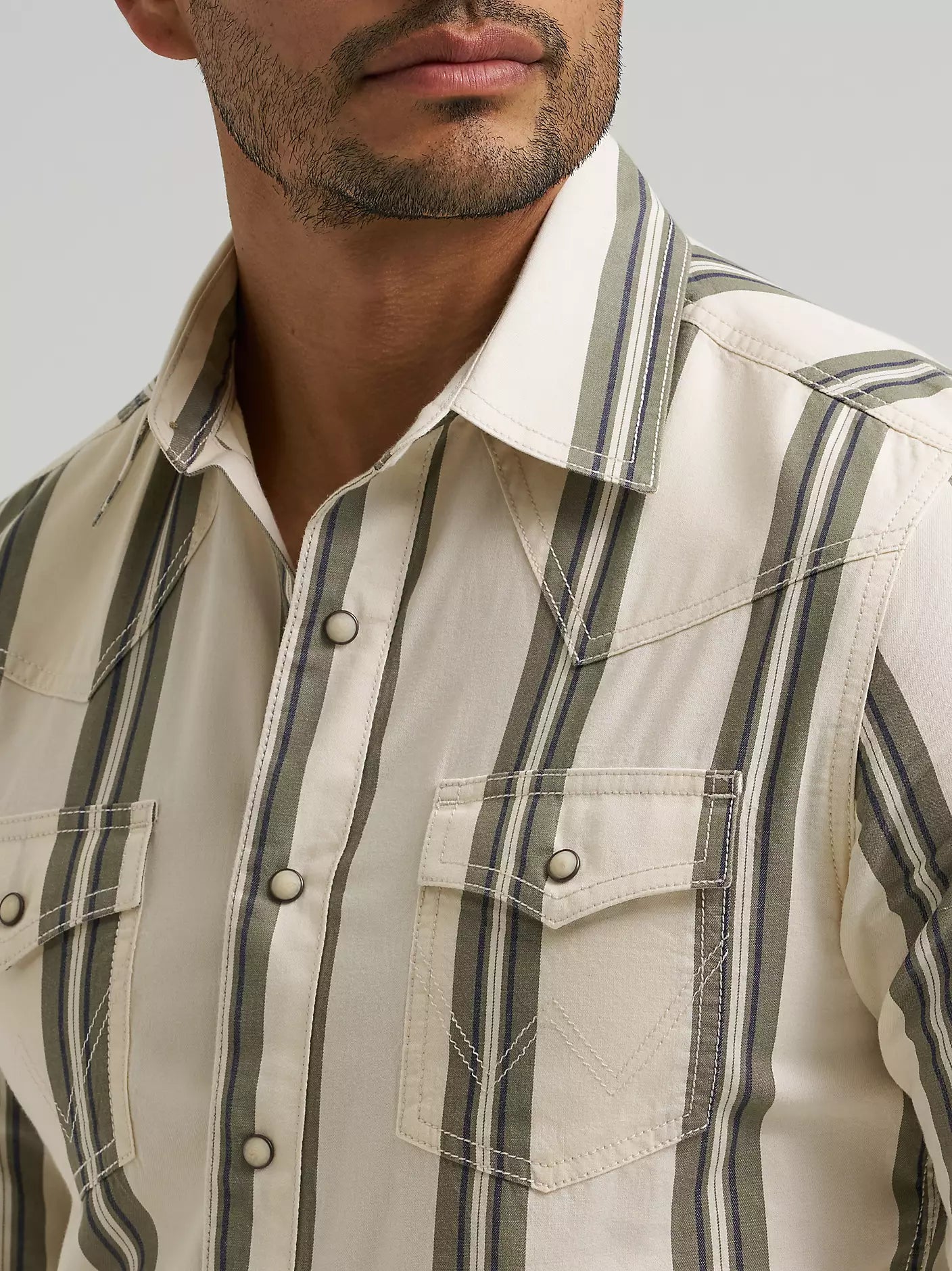 WRANGLER MENS STRIPED LONG SLEEVED SHIRT WITH POCKETS AND CLASP BUTTONS 112381538
