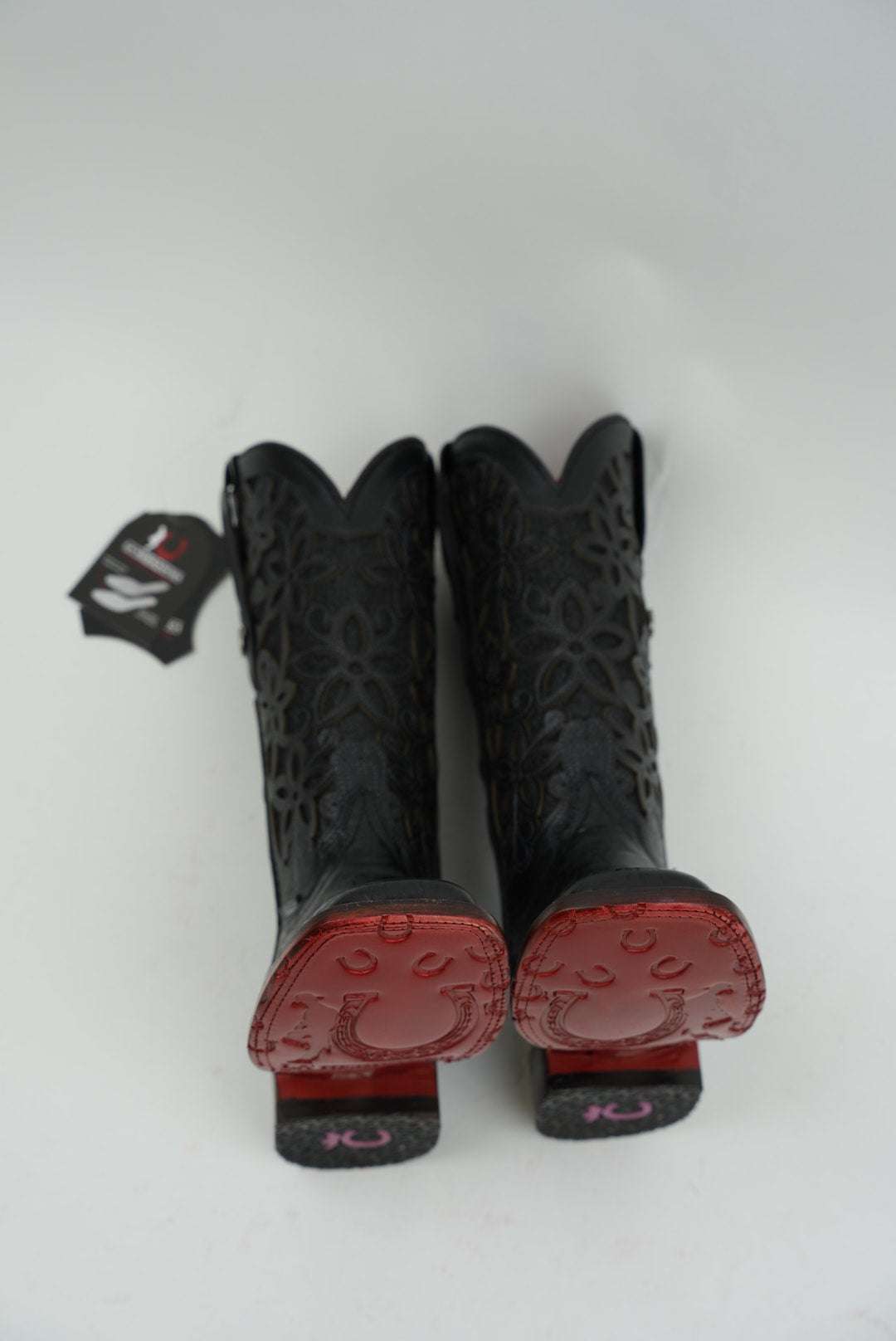 LA HERRADURA WOMEN ALMA CINCELADO NEGRO RED BOTTOM SQUARE TOE Laherradurawwnc.com
