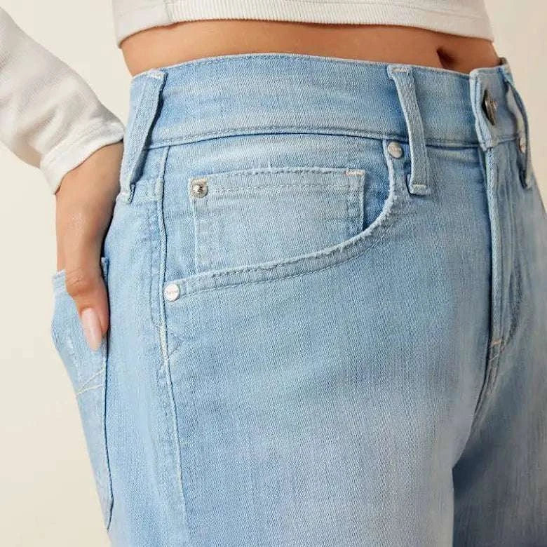 ARIAT WOMEN PERFECT RISE CALAMITY SHORTS CLAREMONT- 10074785 Laherradurawwnc.com