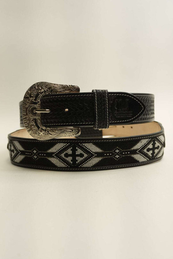 LA HERRADURA CINTURÓN NEGRO AZTECA BLANCO/NEGRO DE 2 PULGADAS CON UNA CRUZ NUEVO DISEÑO