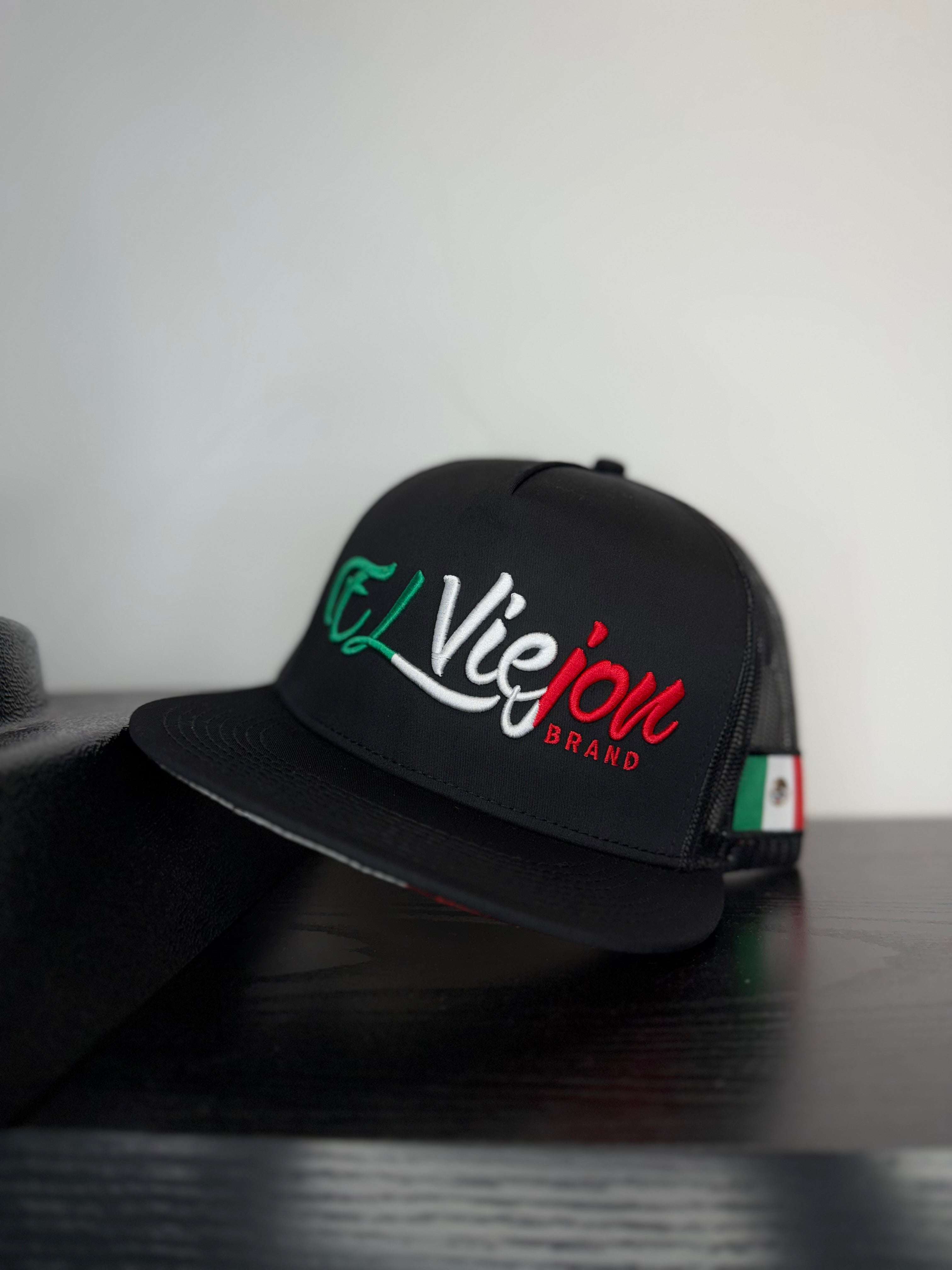 EL VIEJON BLACK 012 bandera de México CAP Laherradurawwnc.com