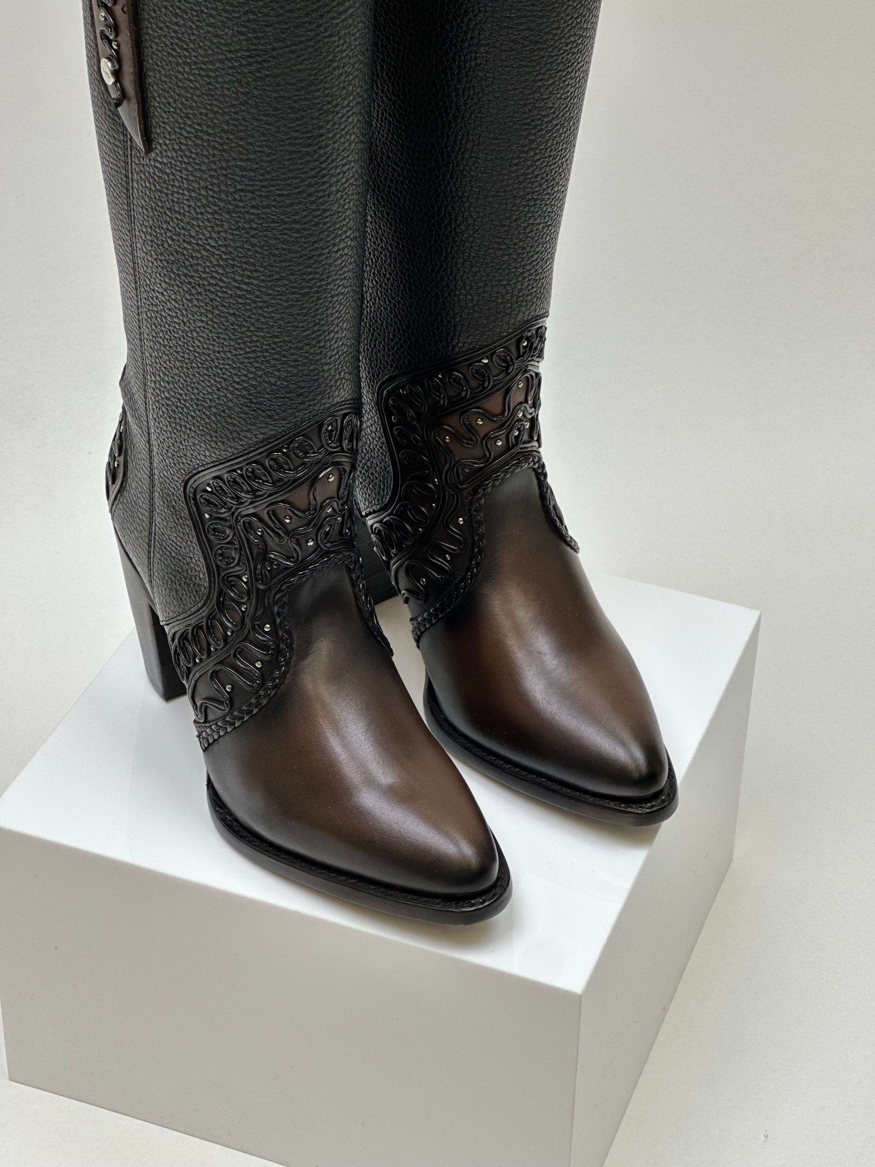 WOMEN’S CUADRA BOTA DE RES CRUST MIEL CHOCOLATE ZIPPER ROUND TOE CC240 Laherradurawwnc.com