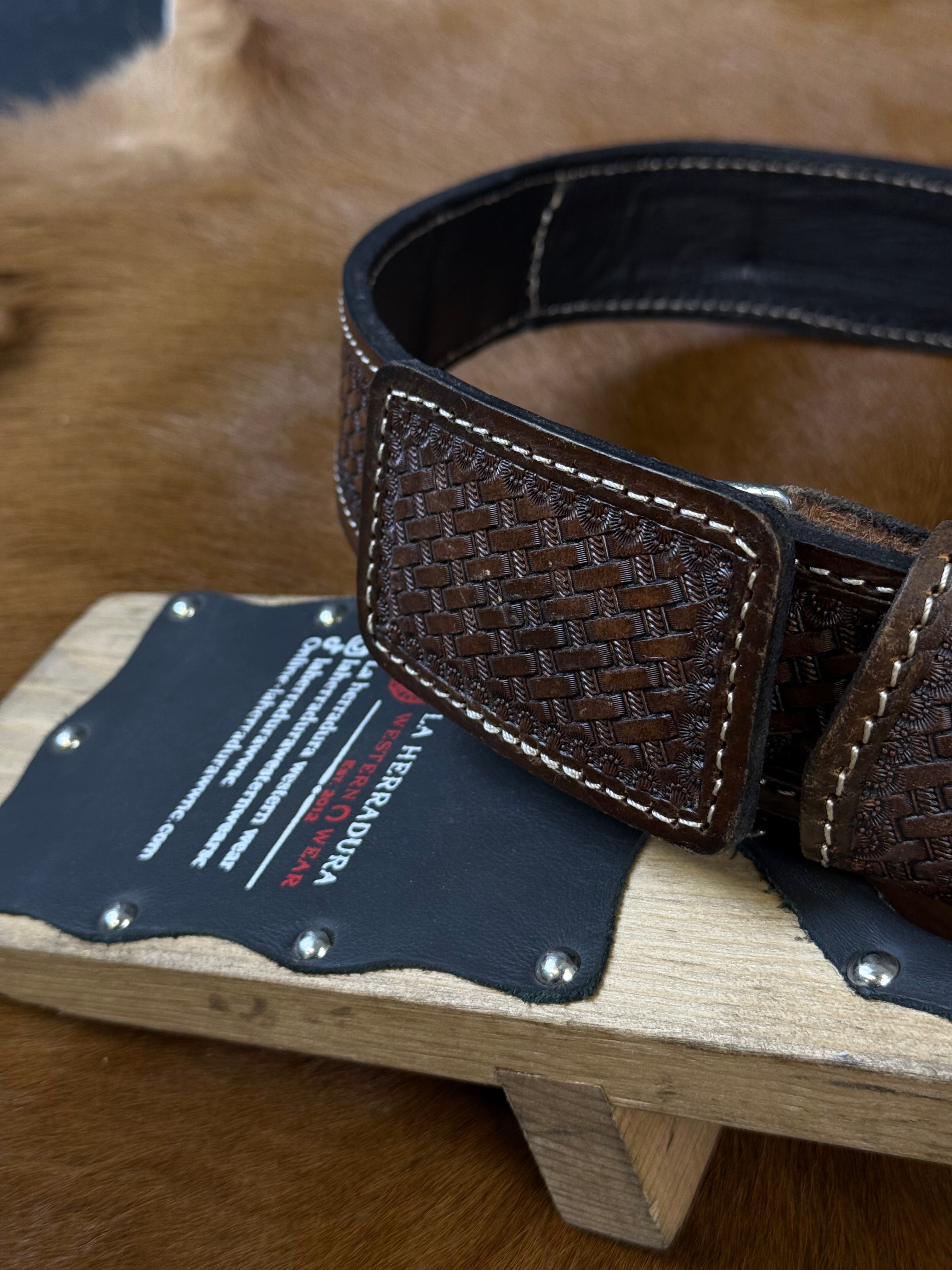 SANDOVAL SADDLERY DARK BROWN BURGUNDY AZTEC BELT