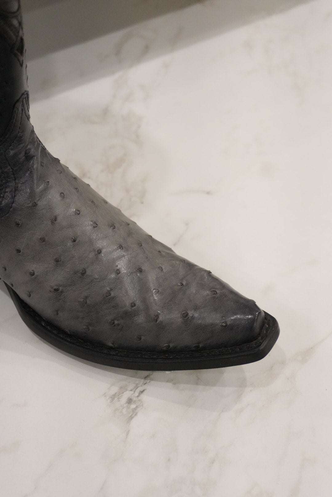 CUADRA BOOT AVESTRUZ GREY LASER SNIP TOE Laherradurawwnc.com