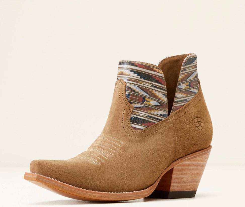 ARIAT WOMENS HAZEL CHIMAYO SHORT BOOT 10046971 Laherradurawwnc.com