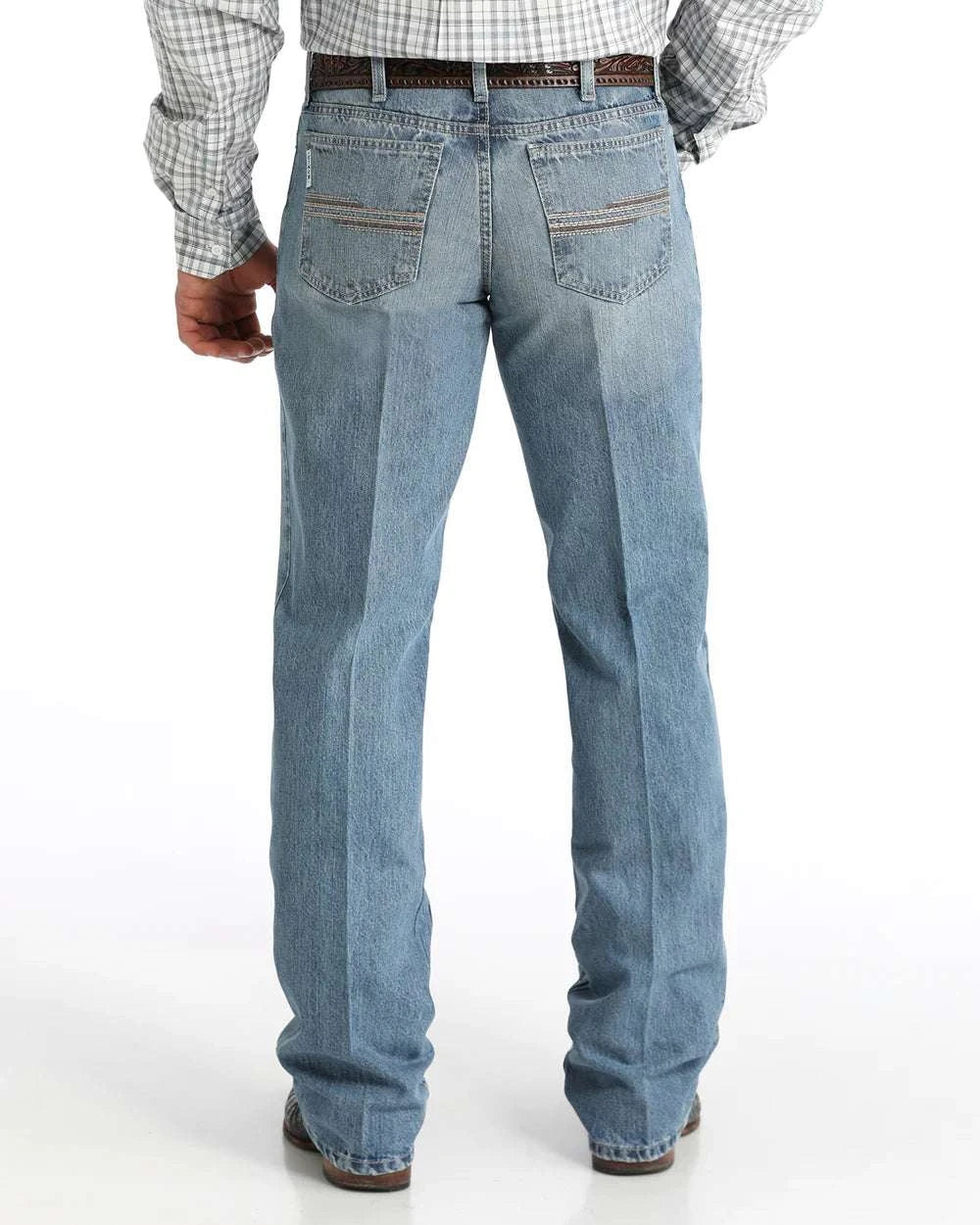 CINCH JEAN WHITE LABEL LIGHT STONE INDIGO MID RISE RELAXED STRAIGHT LEG - MB92834064 Laherradurawwnc.com