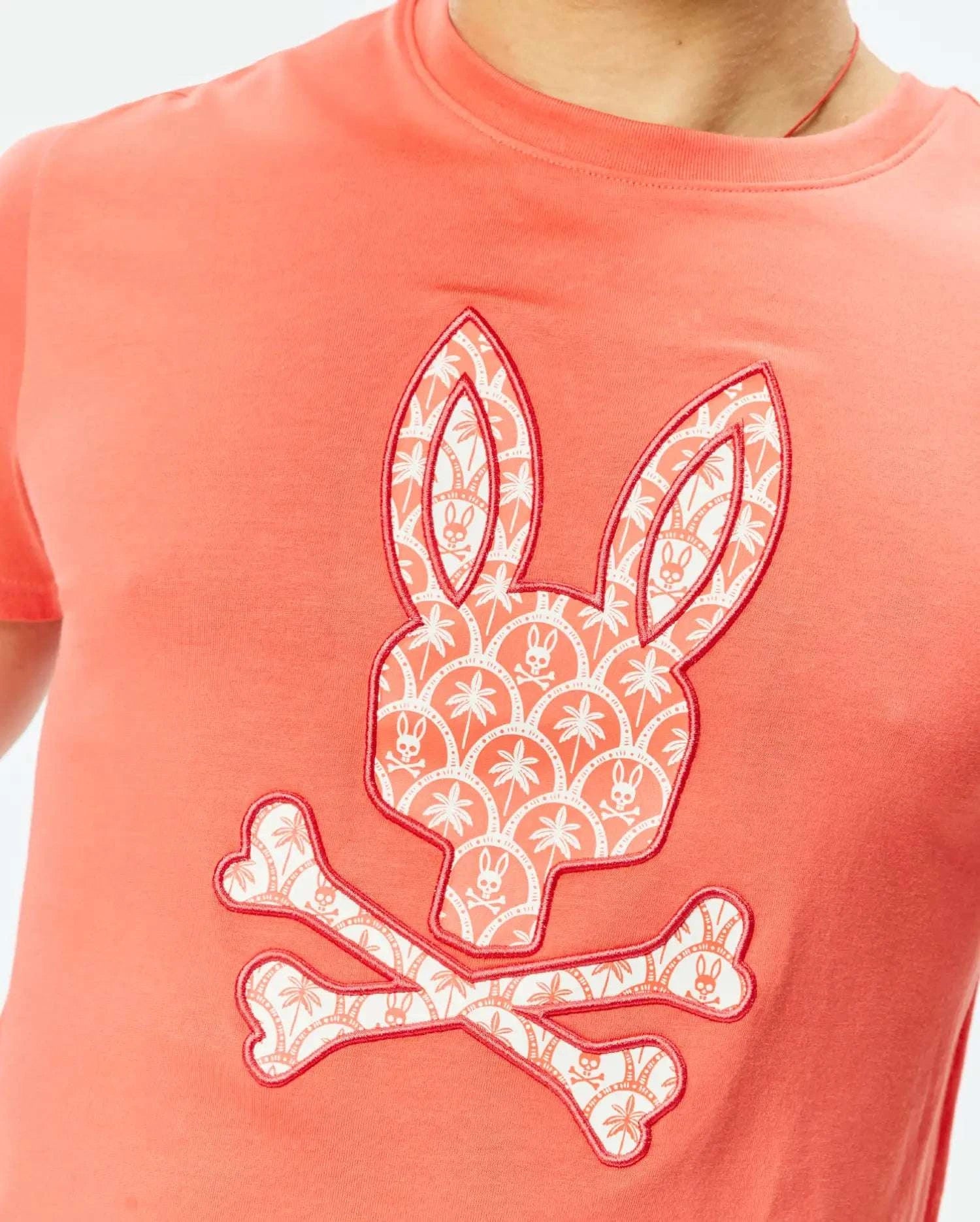 PSYCHO BUNNY BRAD GRAPHIC TEE EMBERGLOW - MT0200274 Laherradurawwnc.com