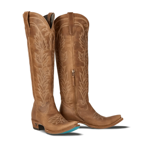 BOTA DE MUJER CAÑA ALTA ARCILLA CON PUNTA ESCOTADA BOTÍN LB0570A