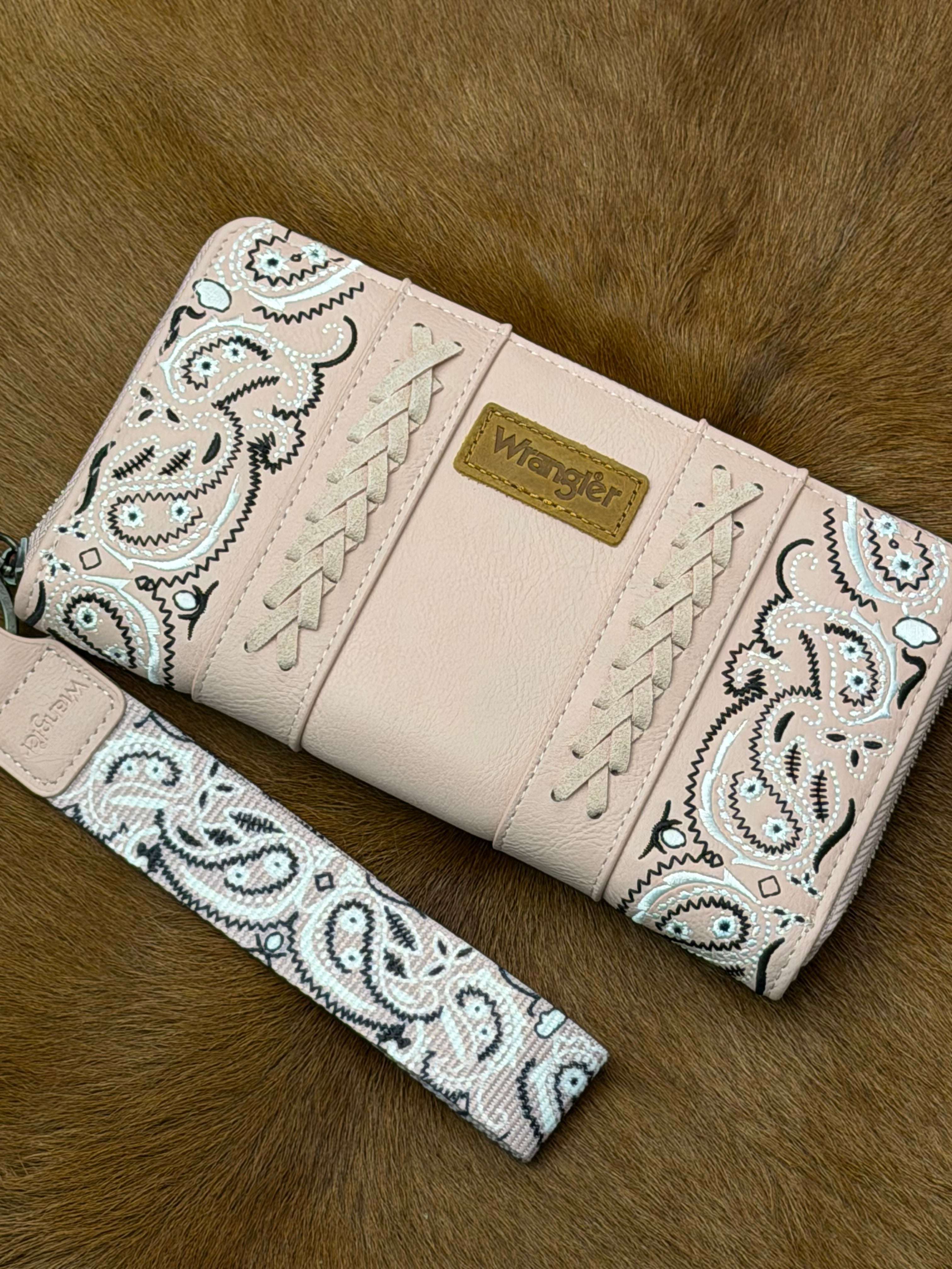 WRANGLER HAND HELD BAG PINK W115PK Laherradurawwnc.com