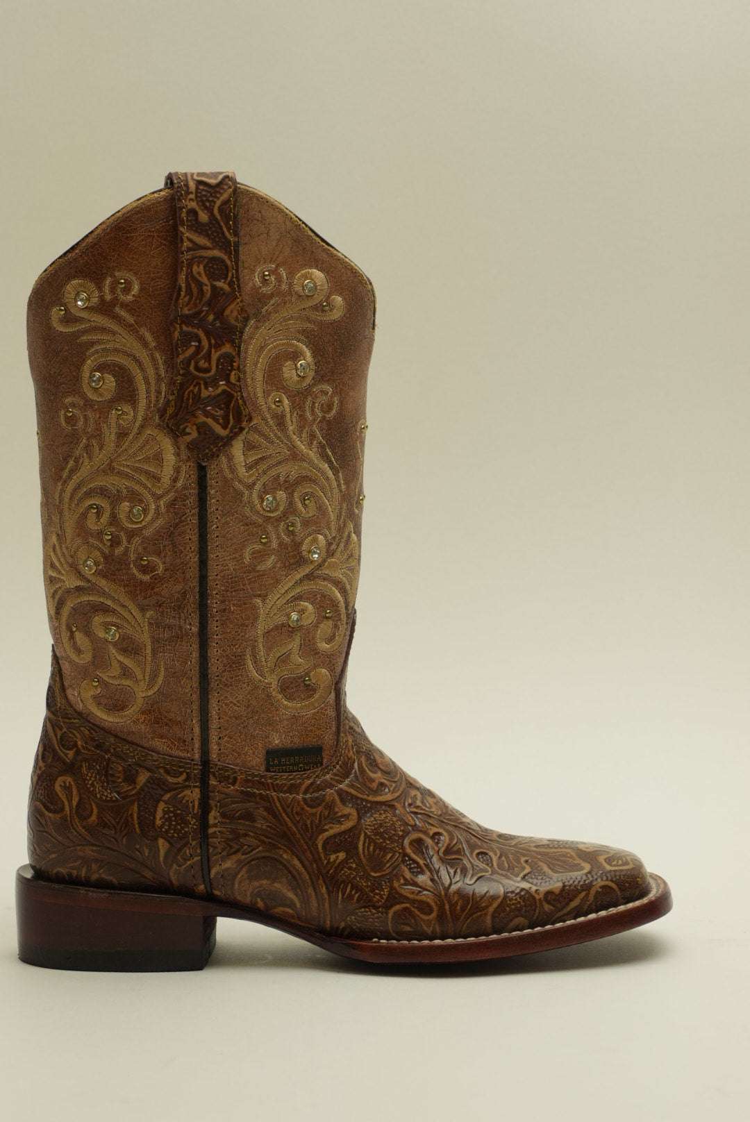 LA HERRADURA WOMEN CAMILA ARCE CINCELADO TAUPE EGIPCIA Laherradurawwnc.com