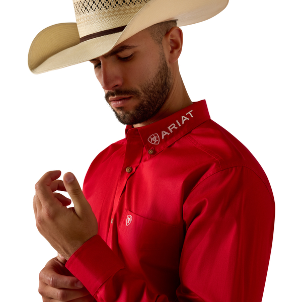 ARIAT MENS TEAM LOGO LIGHTWEIGHT TWILL FTD LS SHRT TANGO RED/WHITE 10073663