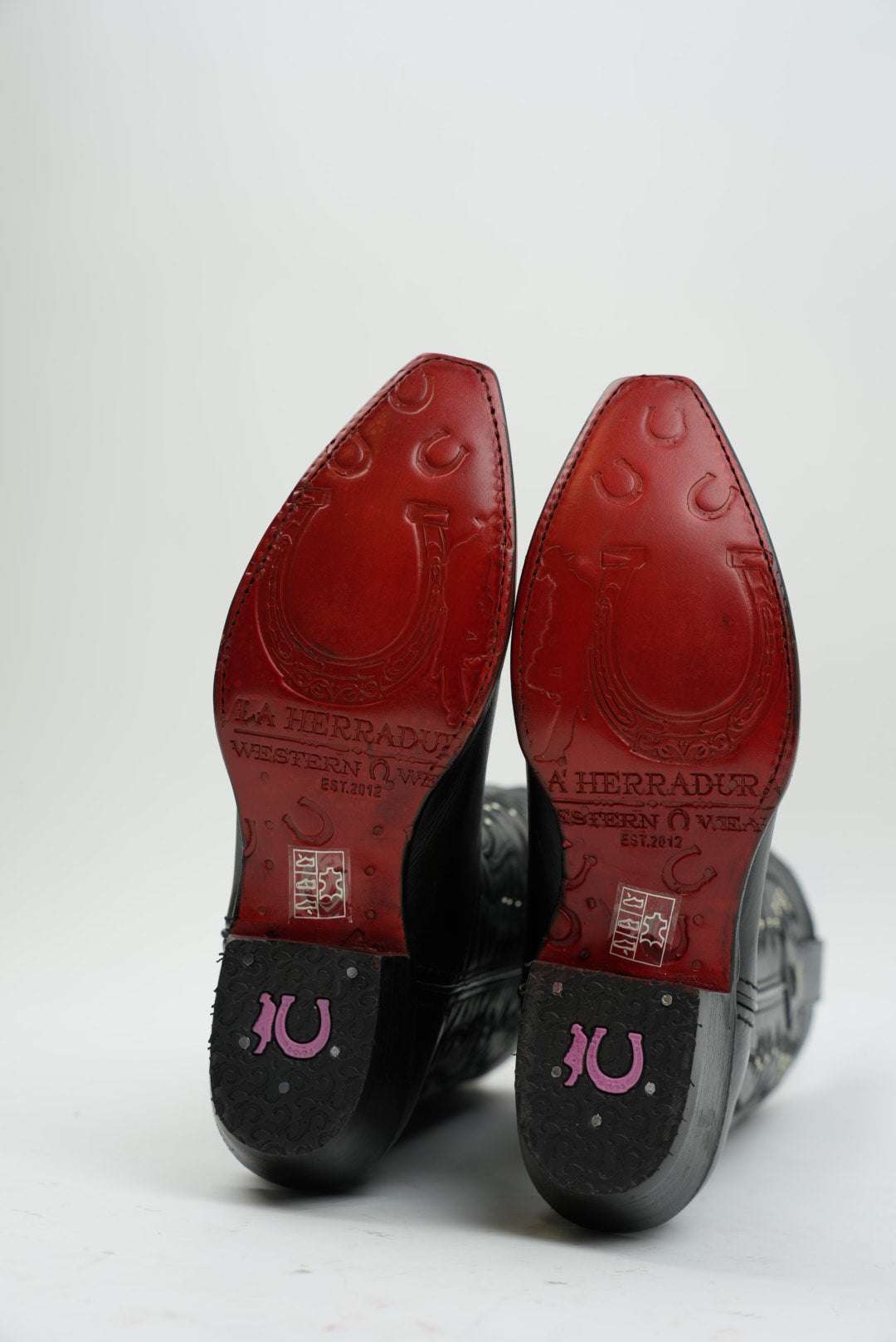 LA HERRADURA WOMEN ALEXA BEIRUT BLACK RED BOTTOM SNIP TOE Laherradurawwnc.com