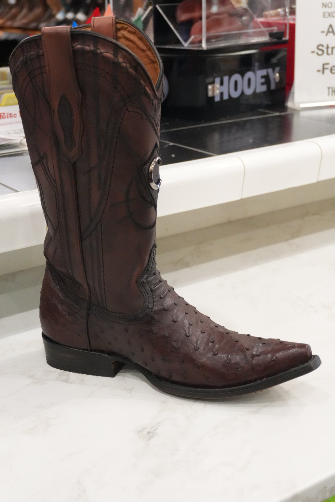 CUADRA BOTA DE AVESTRUZ MORONI BLACK-CHERRY SNIP TOE